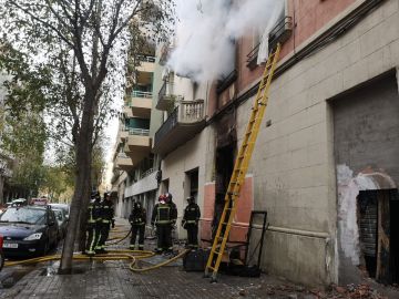 Incendio en un edificio cercano a la Sagrada Familia Incendio en un edificio cercano a la Sagrada Familia