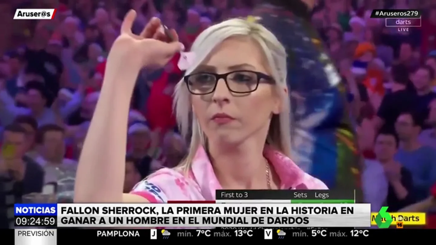 mujer dardos mujer dardos