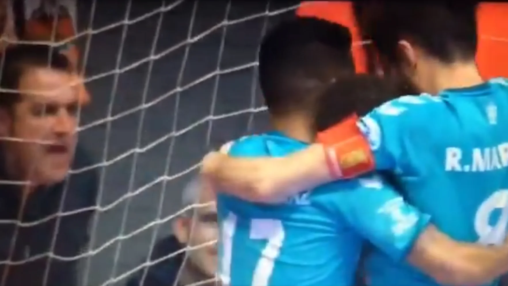 Un aficionado llama "negro de mierda" al jugador de fútbol sala Araça