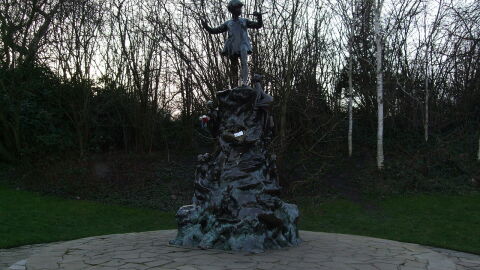 Estatua de Peter Pan