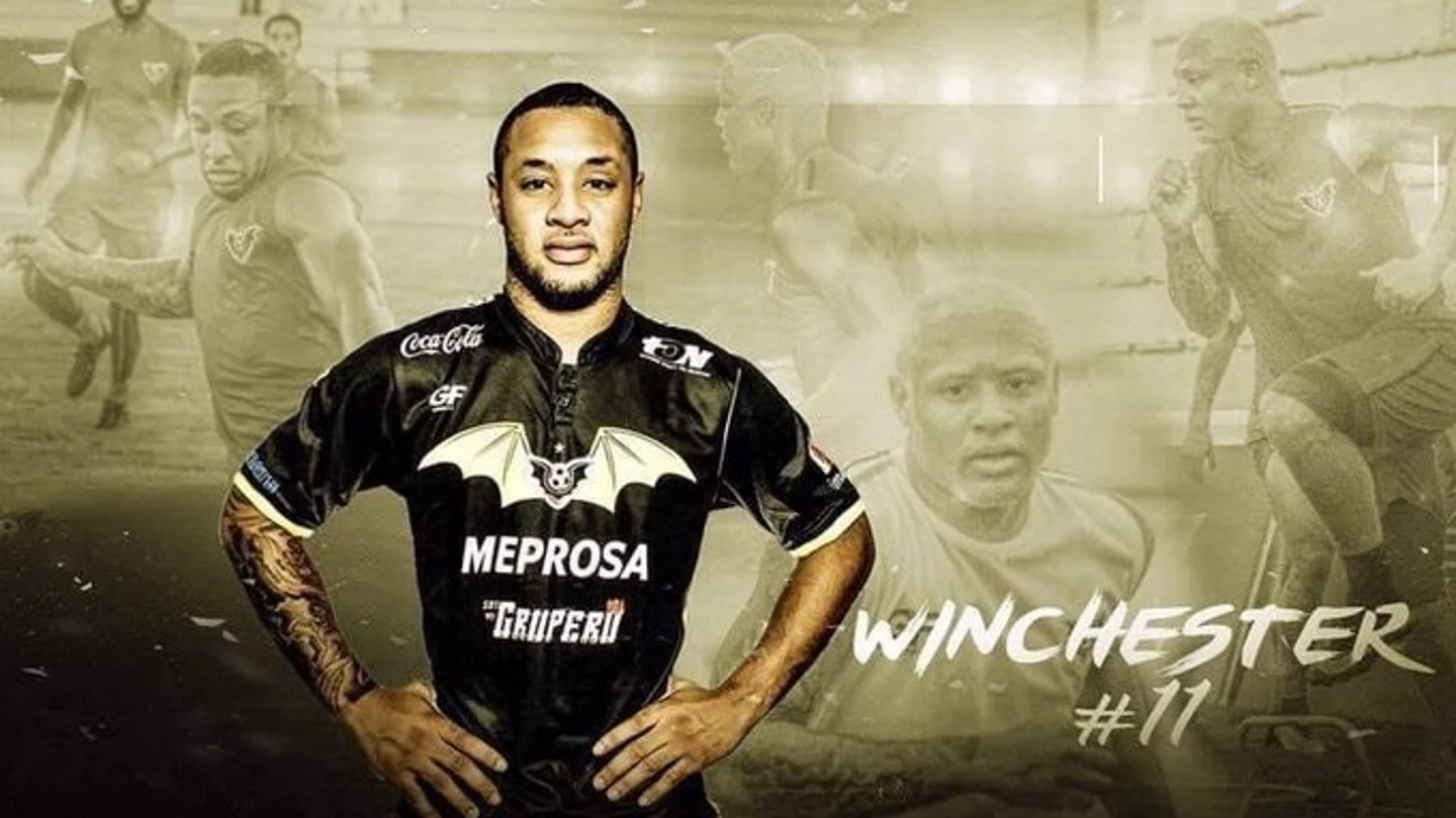 El futbolista Shahdon Winchester El futbolista Shahdon Winchester