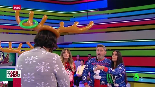 El 'agobio' de Cristina Pedroche en el juego de la SemAnna: "No sé si se me va a dar bien" El 'agobio' de Cristina Pedroche en el juego de la SemAnna: "No sé si se me va a dar bien"