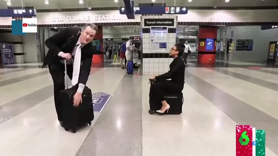 Una 'motomaleta' o una almohada que te avisa cuando roncas: estos serán los regalos del futuro Una 'motomaleta' o una almohada que te avisa cuando roncas: estos serán los regalos del futuro