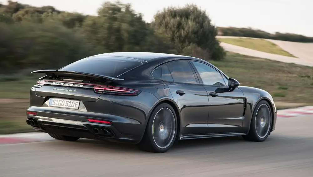 Porsche Panamera Turbo S E-Hybrid