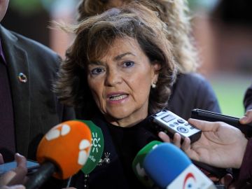 Carmen Calvo ante los medios Carmen Calvo ante los medios