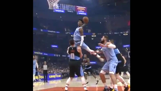 Espectacular mate de Ja Morant Espectacular mate de Ja Morant