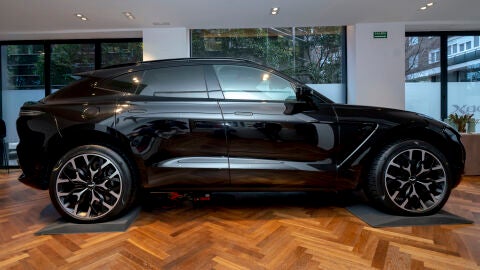 Aston Martin DBX