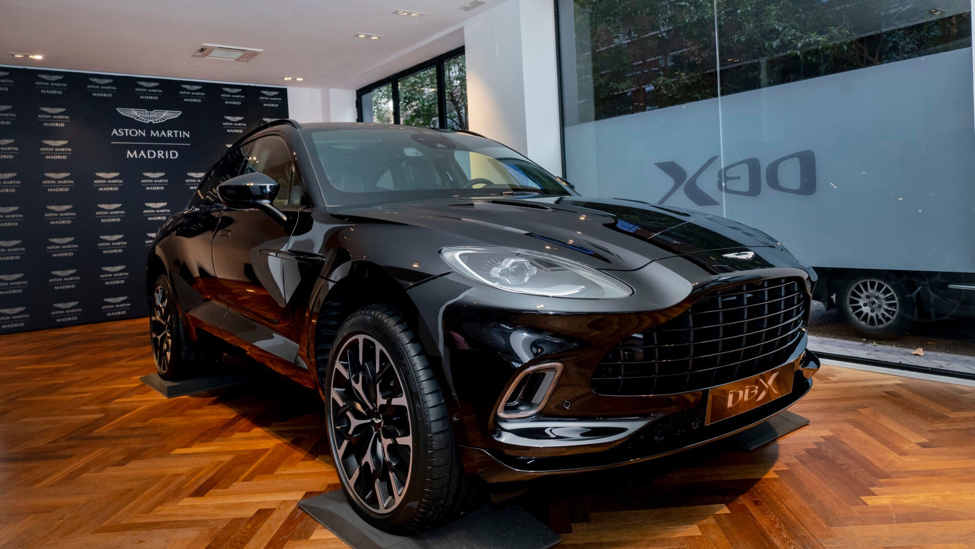 Aston Martin DBX