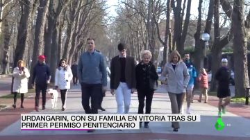 Urdangarin pasea por Vitoria junto a la infanta Cristina en su primer permiso penitenciario