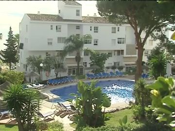 Investigan si un fallo en el sistema de succión de la piscina de Mijas pudo ser la causa de la muerte de un padre y sus dos hijos Investigan si un fallo en el sistema de succión de la piscina de Mijas pudo ser la causa de la muerte de un padre y sus dos hijos