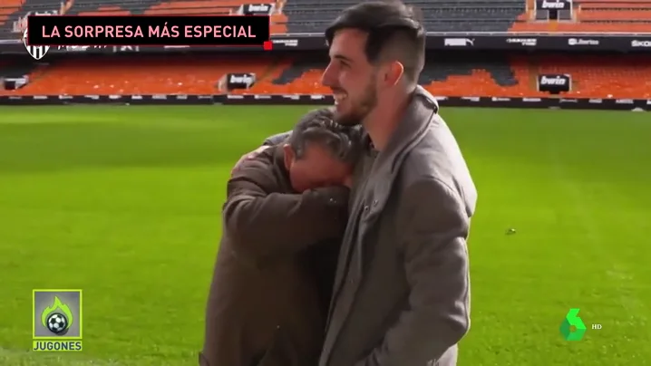 La sorpresa de su vida: supera un cáncer y vuelve a Mestalla 50 años después