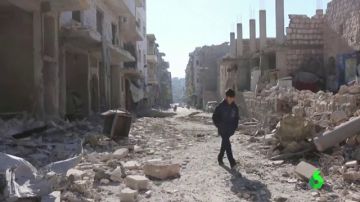 Los últimos bombardeos en Siria dejan al menos diez muertos y provocan un éxodo masivo de la provincia de Idlib