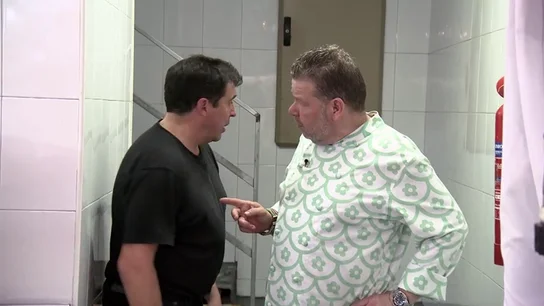 La respuesta del cocinero de 'El Cantábrico' que deja ojiplático a Chicote: "Yo no pruebo mi comida, no me gusta. Me gusta la de mi madre y mi mujer" La respuesta del cocinero de 'El Cantábrico' que deja ojiplático a Chicote: "Yo no pruebo mi comida, no me gusta. Me gusta la de mi madre y mi mujer"