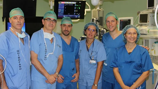 Equipo del Hospital Clínico San Carlos en Madrid Equipo del Hospital Clínico San Carlos en Madrid