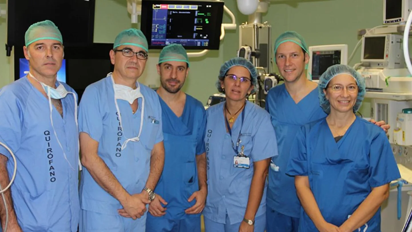 Equipo del Hospital Clínico San Carlos en Madrid Equipo del Hospital Clínico San Carlos en Madrid