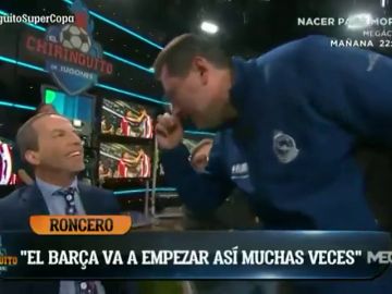 Tomás Roncero y su misión imposible con Cristóbal Soria en 'El Chiringuito': "La 'Biblia' no se toca, solo la tocan los elegidos" Tomás Roncero y su misión imposible con Cristóbal Soria en 'El Chiringuito': "La 'Biblia' no se toca, solo la tocan los elegidos"