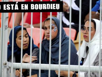 Aficionadas en las gradas del estadio durante una de las semifinales de la Supercopa Aficionadas en las gradas del estadio durante una de las semifinales de la Supercopa