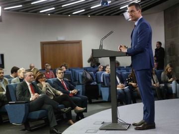 Imagen de Pedro Sánchez ante los medios Imagen de Pedro Sánchez ante los medios