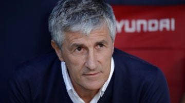 Quique Setién, durante un partido