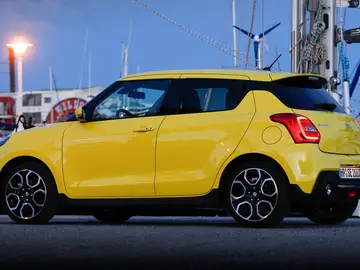 Suzuki Swift Suzuki Swift