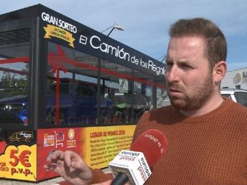 'El camión de los regalos' y el propietario de la empresa organizadora 'El camión de los regalos' y el propietario de la empresa organizadora