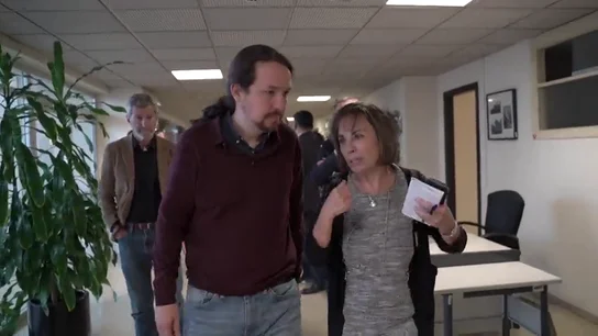 Iglesias visita por primera vez la sede de su Vicepresidencia y saluda a los funcionarios Iglesias visita por primera vez la sede de su Vicepresidencia y saluda a los funcionarios