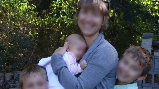 Megan Todt y sus tres hijos Megan Todt y sus tres hijos