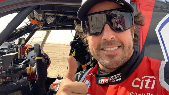 Mensaje optimista de Fernando Alonso tras su accidente en el Dakar