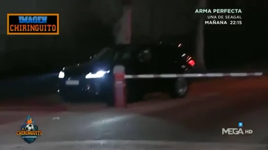 Gil Marín se salta la barrera del parking del aeropuerto para poder salir Gil Marín se salta la barrera del parking del aeropuerto para poder salir