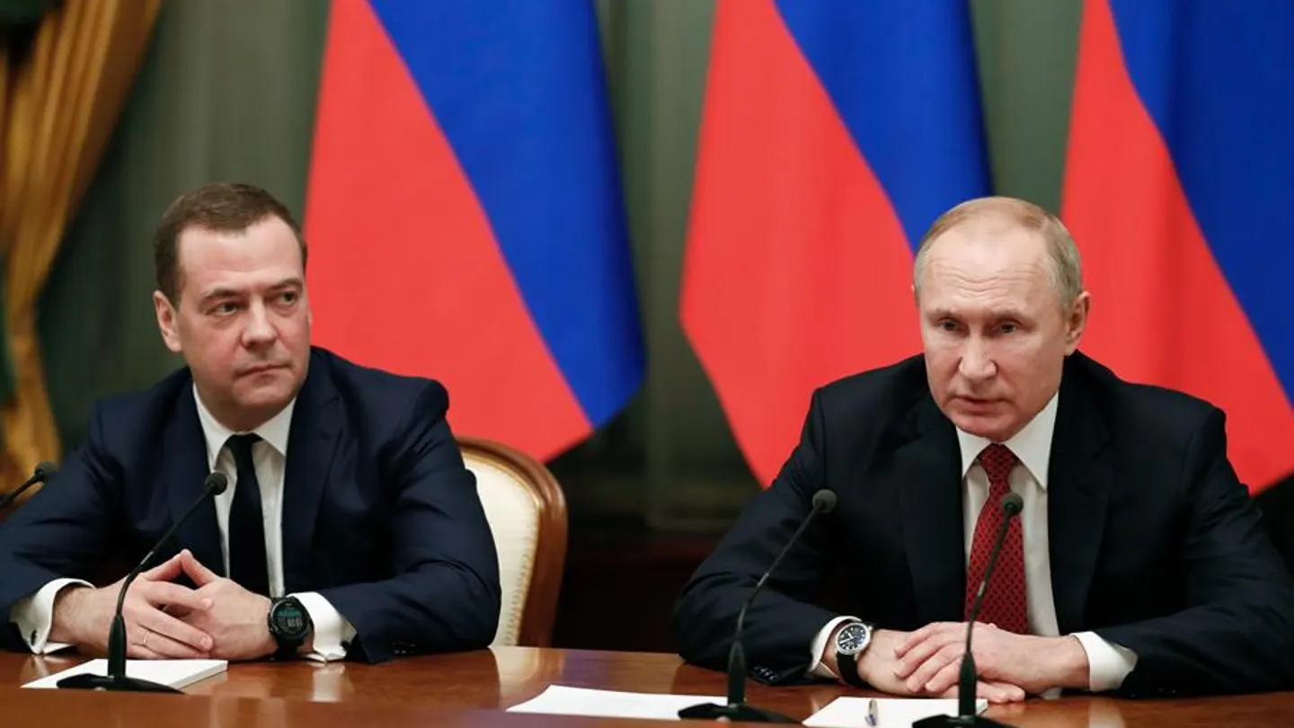 Putin y Medvedev Putin y Medvedev