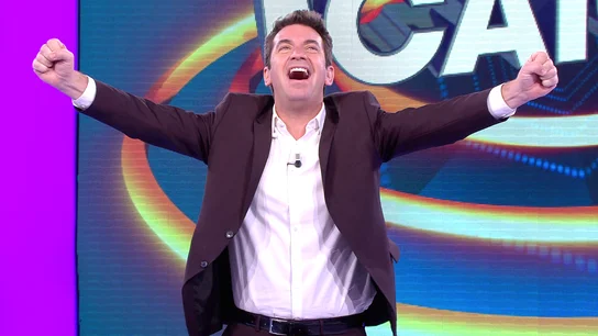 Arturo Valls celebra en '¡Ahora caigo!'... ¡que ya queda menos para la próxima Navidad! Arturo Valls celebra en '¡Ahora caigo!'... ¡que ya queda menos para la próxima Navidad!
