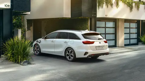 Kia Ceed Sportswagon PHEV Kia Ceed Sportswagon PHEV