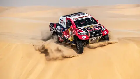 Nasser Al-Attiyah Nasser Al-Attiyah se mantiene segundo.
