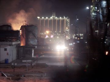 Explosión en la fábrica de la empresa Industrias Químicas del Óxido de Etileno Explosión en la fábrica de la empresa Industrias Químicas del Óxido de Etileno