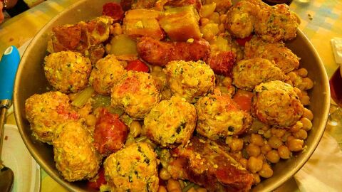 Cocido de pelotas (Murcia)