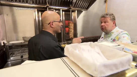 Alberto Chicote se enfrenta a Karim, el dueño de 'El Tigris' al que le importa su kebab "un huevo" Alberto Chicote se enfrenta a Karim, el dueño de 'El Tigris' al que le importa su kebab "un huevo"