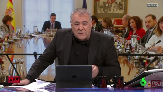 Ferreras: "La derecha mediática intenta convertir en desplante a la reina que Irene Montero no estuviera en su acto y estuviera aquí" Ferreras: "La derecha mediática intenta convertir en desplante a la reina que Irene Montero no estuviera en su acto y estuviera aquí"