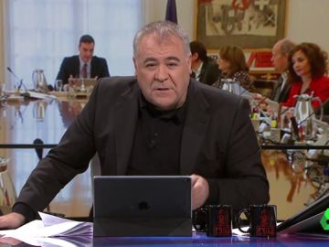 Ferreras: "La derecha mediática intenta convertir en desplante a la reina que Irene Montero no estuviera en su acto y estuviera aquí" Ferreras: "La derecha mediática intenta convertir en desplante a la reina que Irene Montero no estuviera en su acto y estuviera aquí"