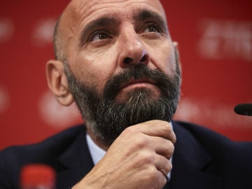 Monchi, en rueda de prensa Monchi, en rueda de prensa