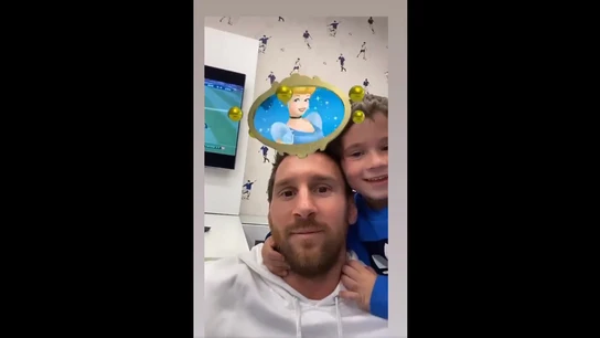 Lionel Messi, junto a su hijo Mateo Lionel Messi, junto a su hijo Mateo