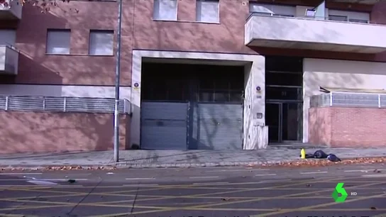 Un Mosso d'Esquadra asesina a su expareja y se suicida en Terrassa, Barcelona Un Mosso d'Esquadra asesina a su expareja y se suicida en Terrassa, Barcelona