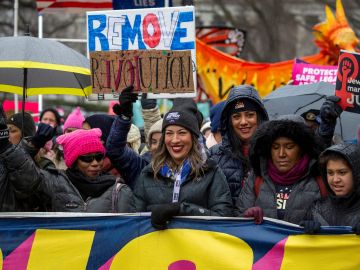 Imagen de la Marcha de mujeres alrededor de la Casa Blanca. Imagen de la Marcha de mujeres alrededor de la Casa Blanca.
