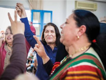 'Tiempo para el cuidado. El trabajo de cuidados y la crisis global de desigualdad' 'Tiempo para el cuidado. El trabajo de cuidados y la crisis global de desigualdad'