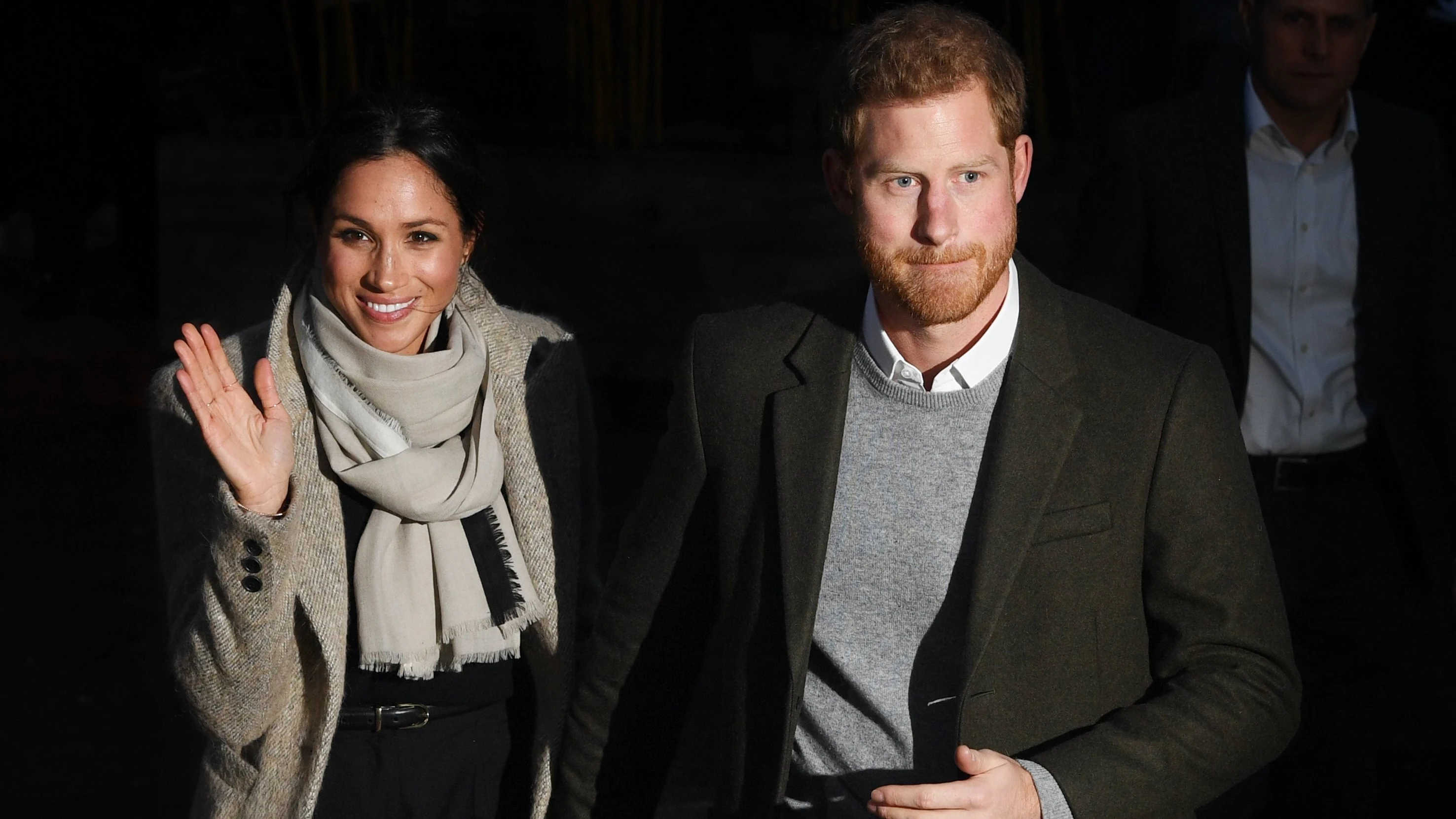 El príncipe Enrique de Inglaterra y su esposa Meghan Markle