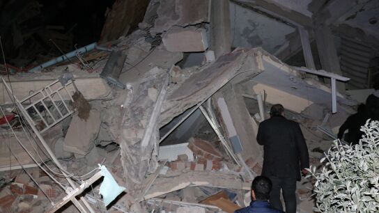 Imagen de los destrozos causados por el terremoto en Turqu&iacute;a. 
