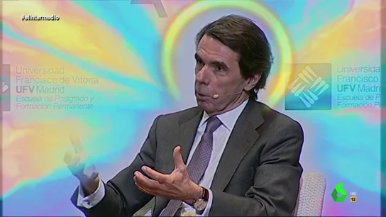 El 'Aznarísimo' desciende de su gimnasio para "salvarnos del bolchevismo": "Habla claro hasta cuando farfulla" El 'Aznarísimo' desciende de su gimnasio para "salvarnos del bolchevismo": "Habla claro hasta cuando farfulla"