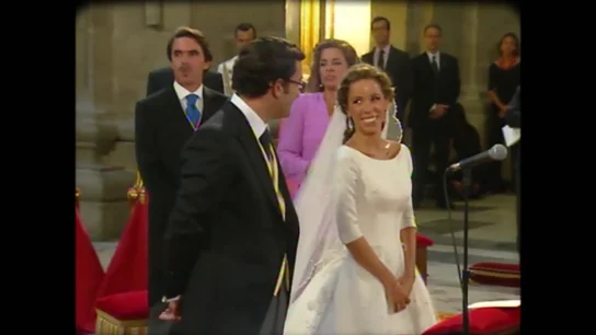 Campanas de boda en 2002: del enlace de la hija de Aznar, al de Sara Montiel o el de Jesulín de Ubrique Campanas de boda en 2002: del enlace de la hija de Aznar, al de Sara Montiel o el de Jesulín de Ubrique