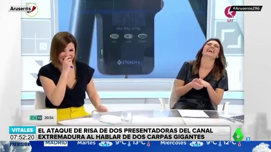El ataque de risa de dos presentadoras en pleno directo El ataque de risa de dos presentadoras en pleno directo