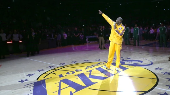 Kobe Bryant, en la cancha de Los Ángeles Lakers, el Staples Center Kobe Bryant, en la cancha de Los Ángeles Lakers, el Staples Center