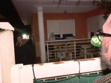 laSexta localiza al entrenador de la perra Pocahontas acusado de fingir su robo: "Es un montaje" laSexta localiza al entrenador de la perra Pocahontas acusado de fingir su robo: "Es un montaje"